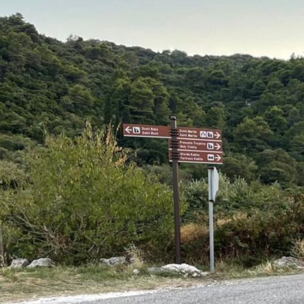Postavljeni novi putokazi za znamenitosti u Prožuri